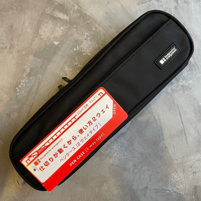 

Best- LIHIT LAB A-7552 Zipper Pen Case 2-Way/ Tempat Pensil - Jet Black