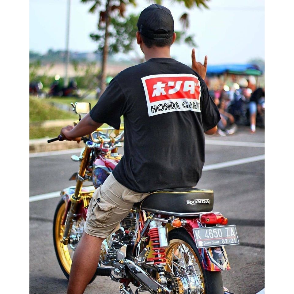 KAWKAWSPEEDSHOP Kaos Distro Cowok Keren / Kaos Komunitas Motor / Honda Gank Sablon Depan Belakang