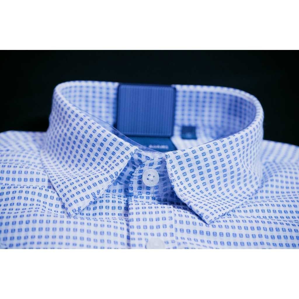 STANLEY ADAMS Kemeja Pria Lengan Pendek Reguler Fit Dasar Putih Motif Biru Muda  | Hem Pria Reguler
