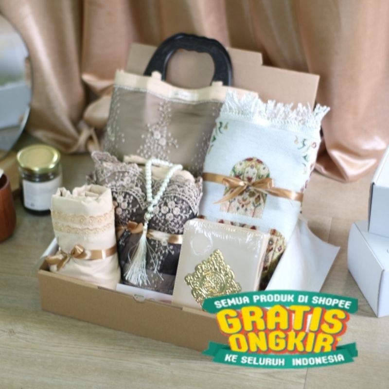 paket seserahan /hampers lebaran/ paket mukena lengkap / kado istri /kado ibu /kado guru/ Spesial bo