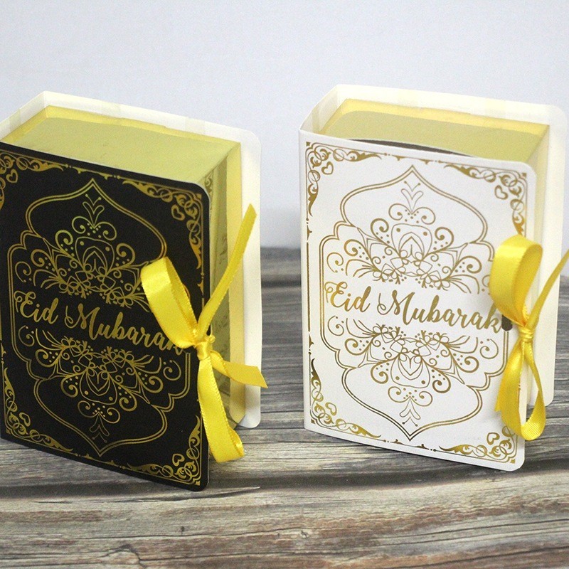 

HHS Hampers Box Buku ada PITA HItam Putih Hari Raya Idul Fitri/EID MUBARAK/Kotak Permen Kemasan Gable Box Hadiah Bingkisan Lebaran - Harga/pc