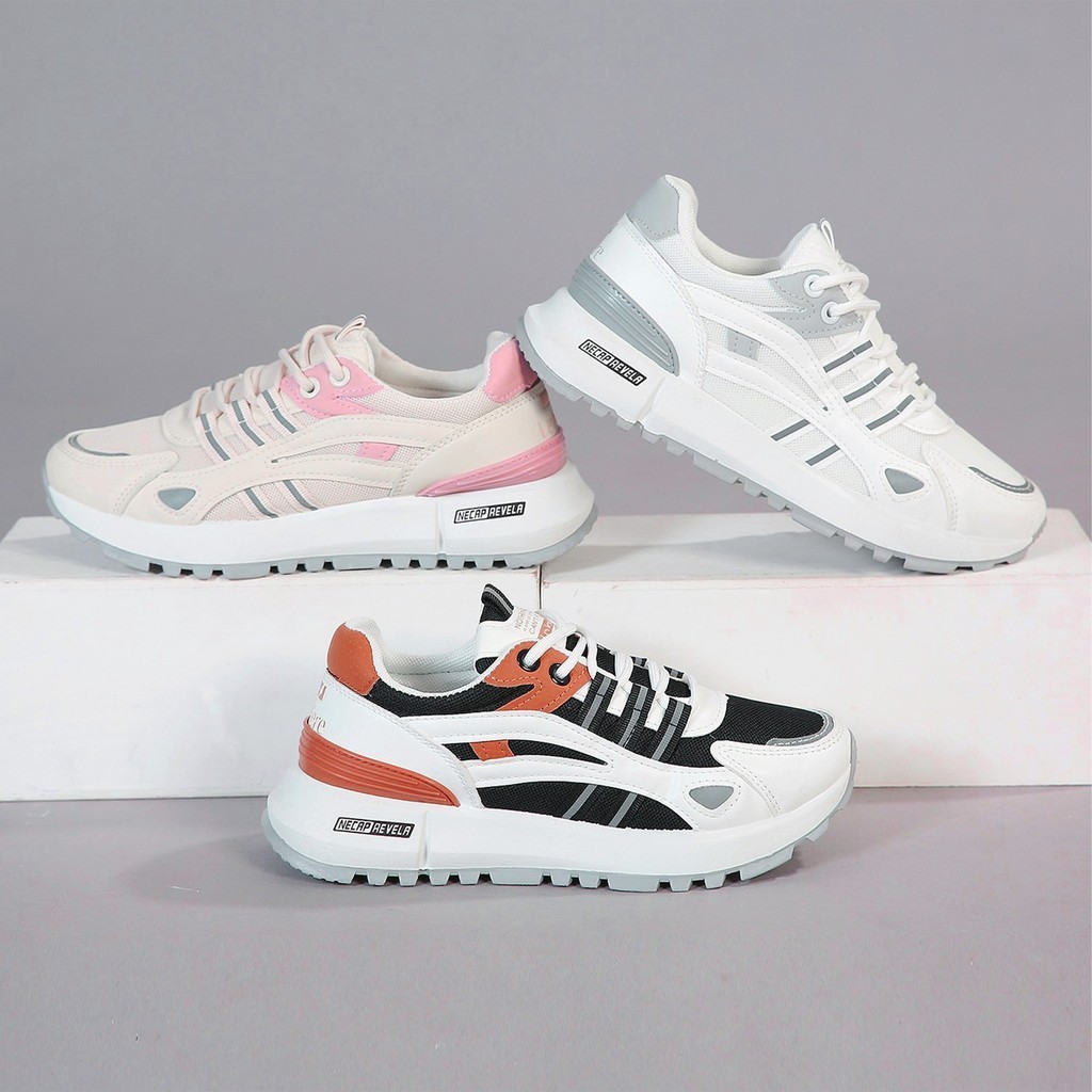 Sepatu Sneakers Fashion Wanita Sporty  Motif Garis Necap Revela Fashion DF SP 733 EVR LV0239 SOVELLA