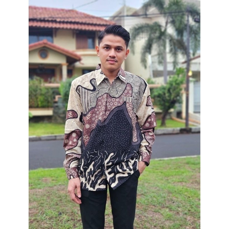 Baju Batik Pria Kemeja Batik Motif Legendaris Bahan Doby Tenun Mesin