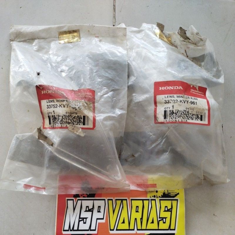 Original 33752 KVY 961 dan 33702 KVY 961 Kaca Mika Sen belakang Kanan Kiri Honda Beat Karbu