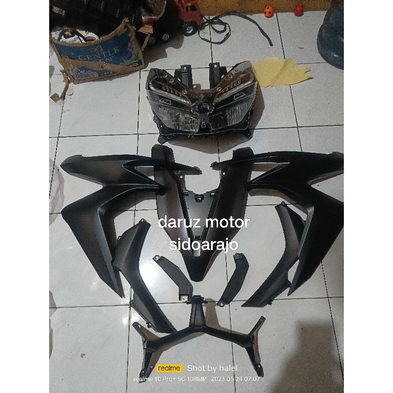 cover set lampu reflektor vario 150 new