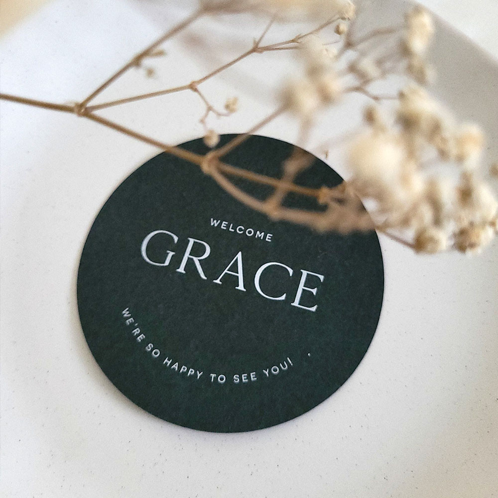 

Personalized Round Place Cards Coasters Wedding Decoration Printed Guest Name Table Seat Cards Bridal Shower Party Placesetting