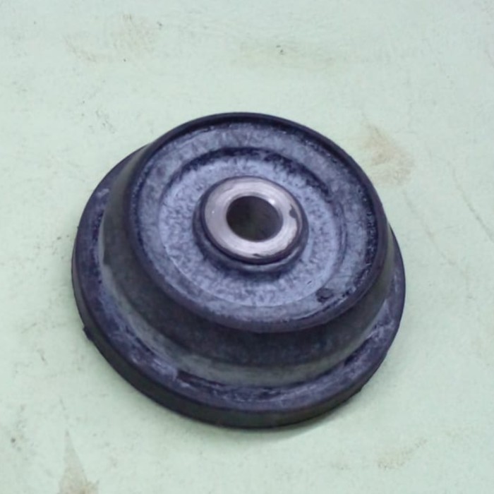 Support Shock Breaker Belakang Peugeot 406 merk Sasic