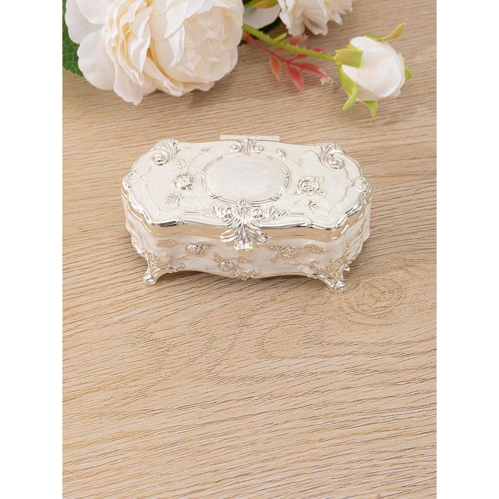 

Metal Creative European Vintage Jewelry Trumpet Silver-plated Hand-Painted High-grade Rose Storage Cotton Swab Box Valentine's D