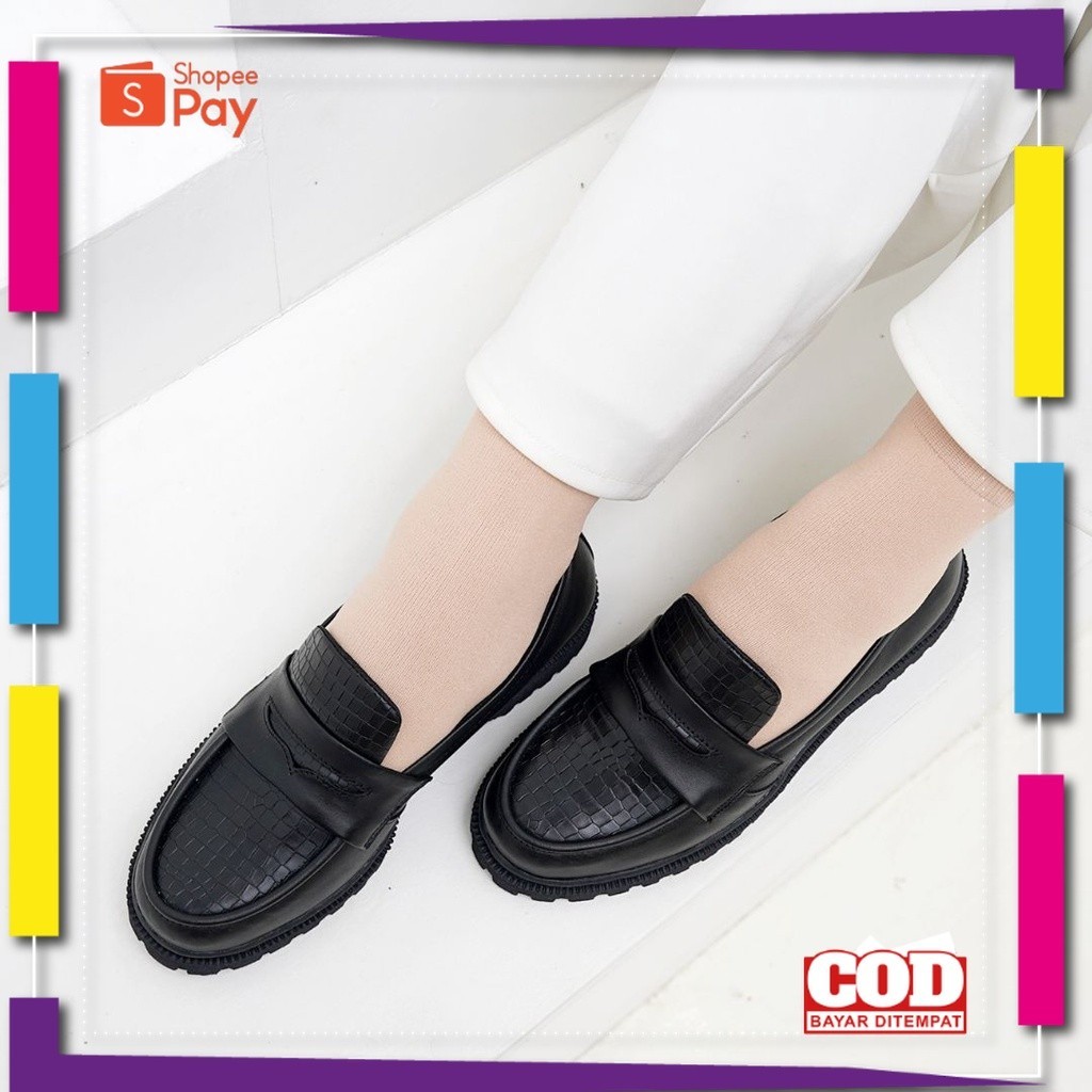 UKURAN SIZE 37 38 39 40 41 42 43 44 45 / Niel Sepatu Docmart Wanita Loafer - Luna Synthetic Croco Bl