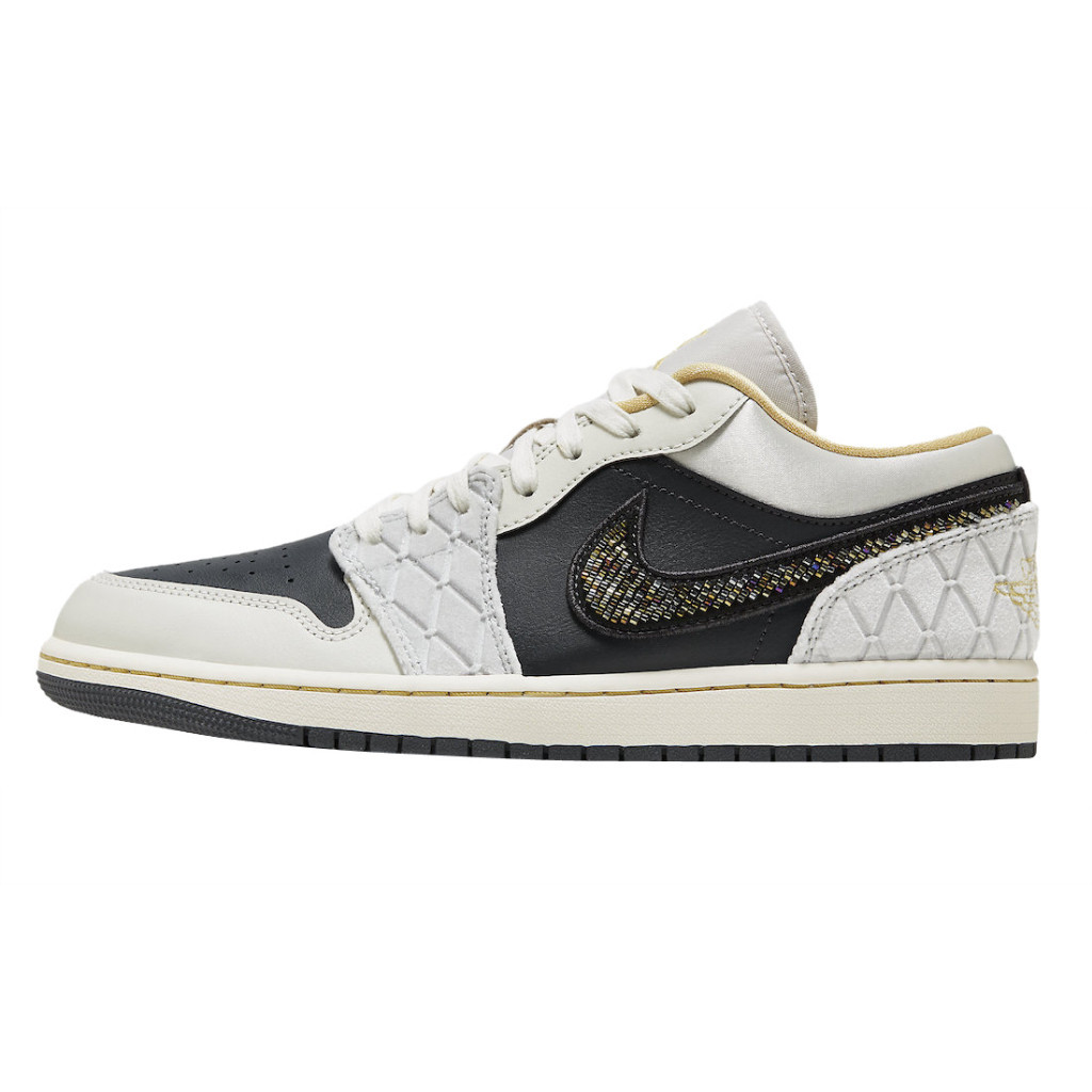 Sepatu Basket Nike Air Jordan AJ 1 Low Beaded Swoosh BNIB Original