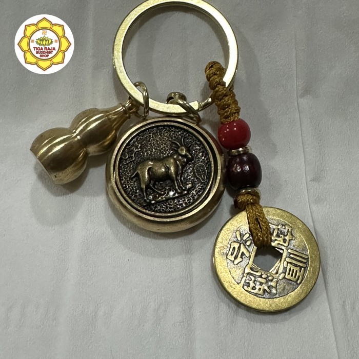 Gantungan Kunci Shio Holo Koin dan Pelindung Shio Kambing