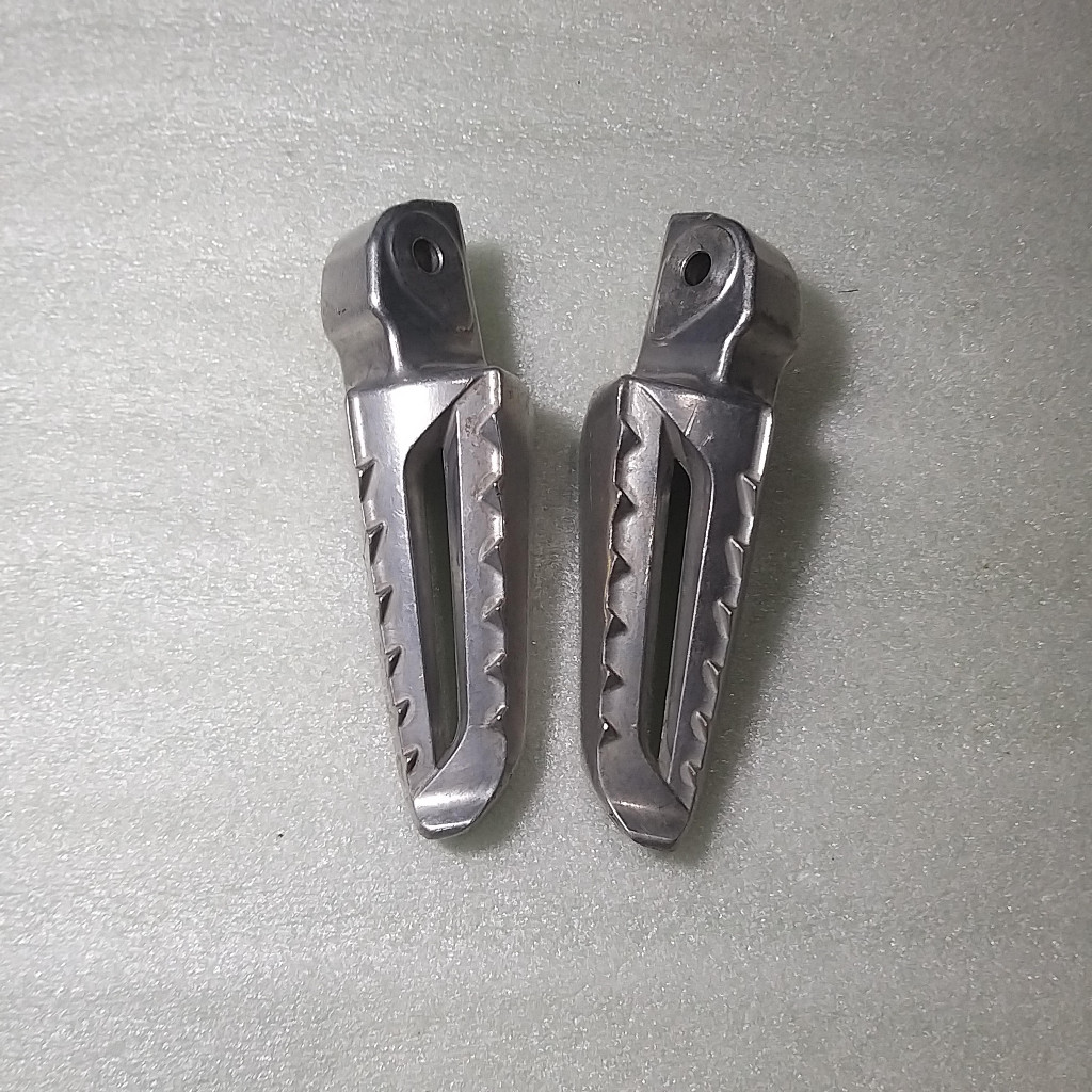 Footstep R L Pijakan Kaki Belakang K59 Vario 125 150 Led Original FP-05