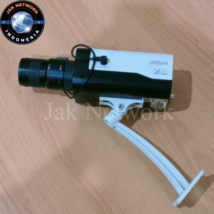 Camera Dahua IPC-HF8229F