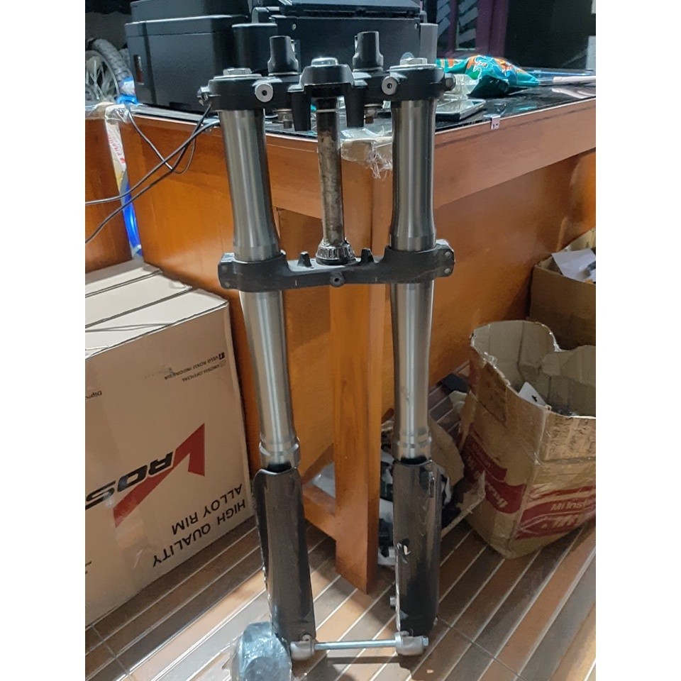 USD DTRACKER NEW ORIGINAL UP SIDE DOWN ORI COPOTAN KLX DTRACKER NEW SHOCK DEPAN ORI DT NEW