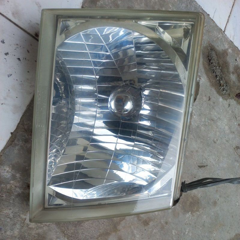 Headlamp ford Ranger dan Everest 2002 sd 2005 original
