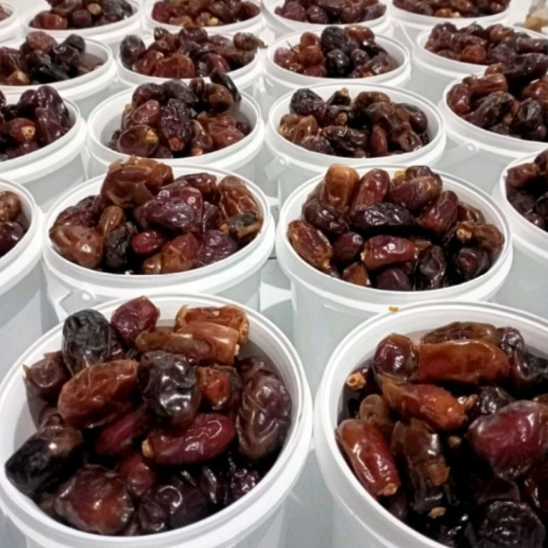 

Kurma Segar Al Qassim Premium Lezat dan Bergizi Kurma Segar & Manis
