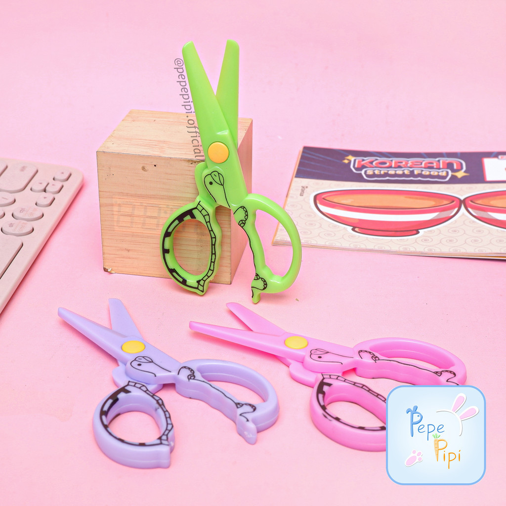 

Gunting Balita Tin Hao Full Plastik Kura-Kura Scissors Pemotong Kertas Aman Untuk Anak