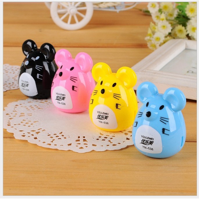 

1 PCS Cartoon mouse pencil sharpener korea stationery mini pencil sharpener