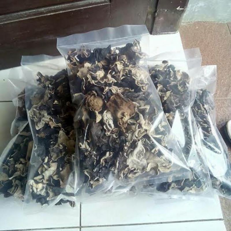 

dried jelly mushroom 100gr - Anugrah Megah