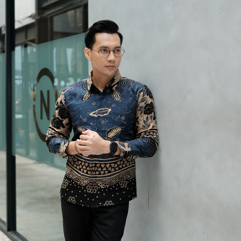 KAMAL BIRU Baju Batik Pria Slimfit Lengan Panjang Full Furing Ero Warna Biru Denim