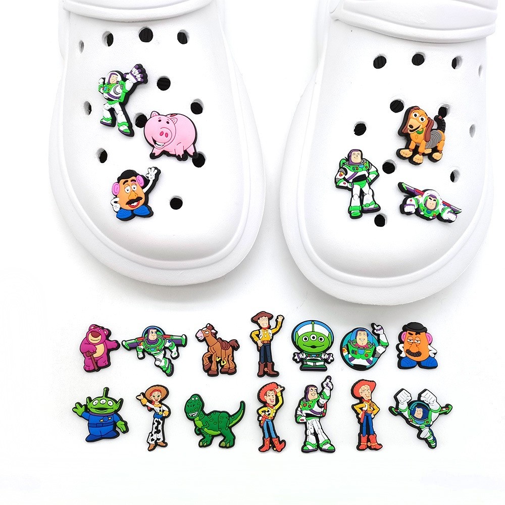 Jibbiz Crocs Toy Story DIY Kartun Aksesoris sandal Pin sandal lubang Sandal Baim terlaris