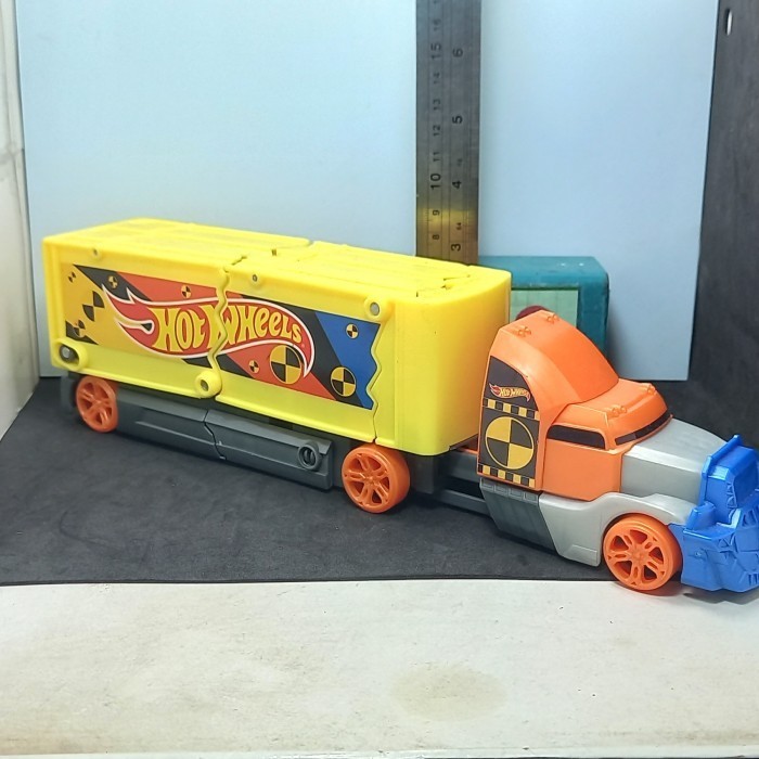 Hotwheels Crashing Rig Trailer Hauler Truck Original -SK89