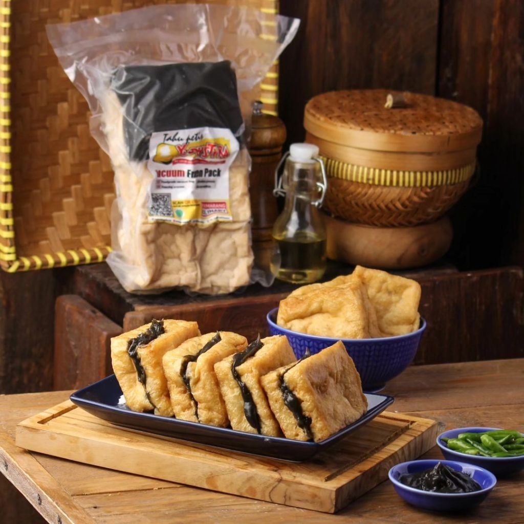 

Tahu Petis Isi 10 pcs Frozen Special Vacuum Khas Semarang Merk Yudhistira