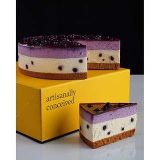 

Cat & The Fiddle Once in The Blue Moon Blissful Blueberry - FREE Cake