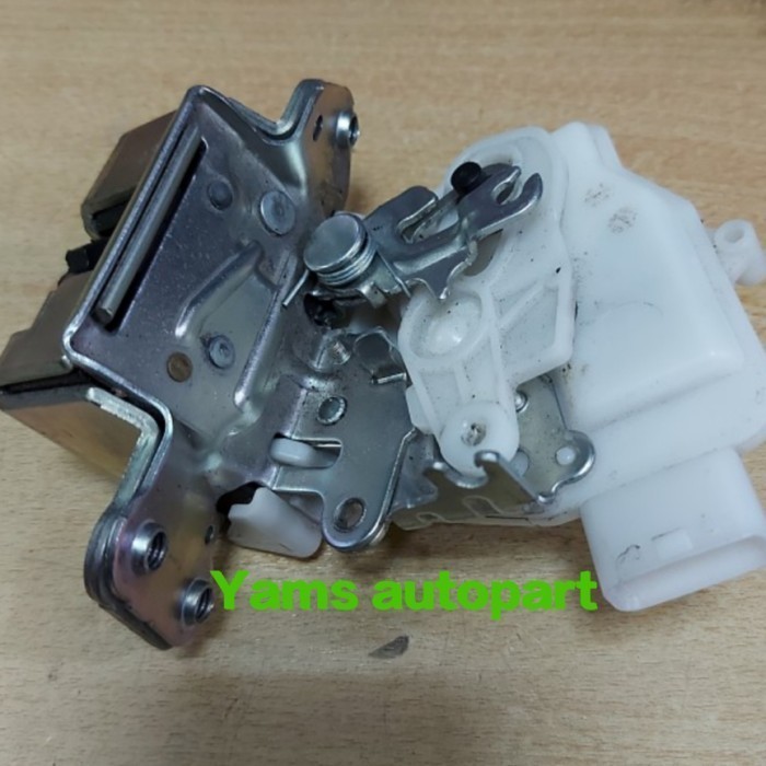 door lock Bagasi doorlock  bagas grand new avanza Xenia 2016 2017 2018 2019 2020 original
