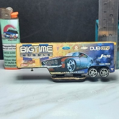 Jada Diecast Metal Dub City Big Time Muscle Peterbilt Hauler Ban Karet