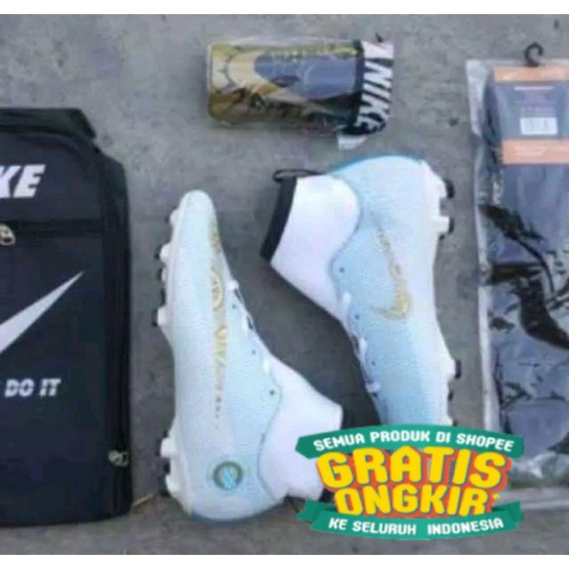 Paket komplit sepatu bola boot superfly sepatu sepakbola  cr7/ cr7 ronaldo madrid barca