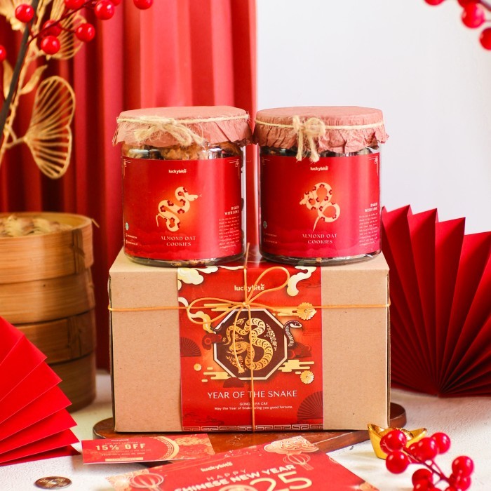 

Hampers Imlek (SET A) - Cookies 2 Jar + FREE Greeting Card + Pita