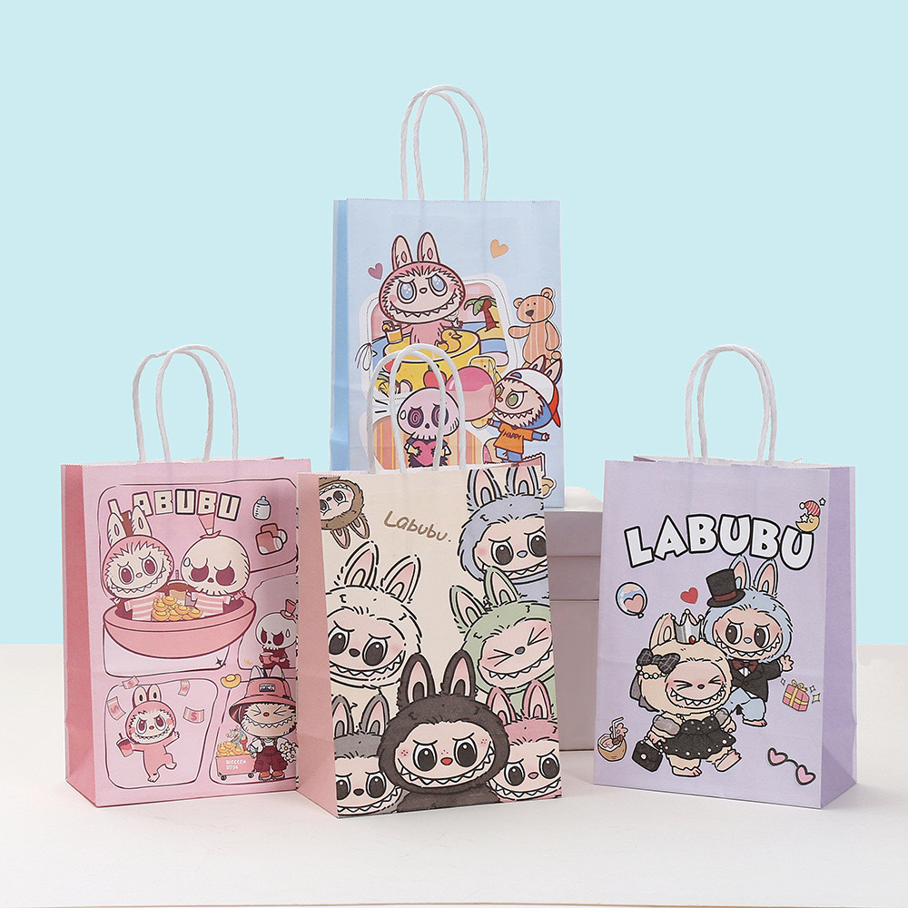 

Paper Bag Gift Cute / Paperbag Hadiah Motif Labubu (15 x 8 x 21Cm) - BC0545