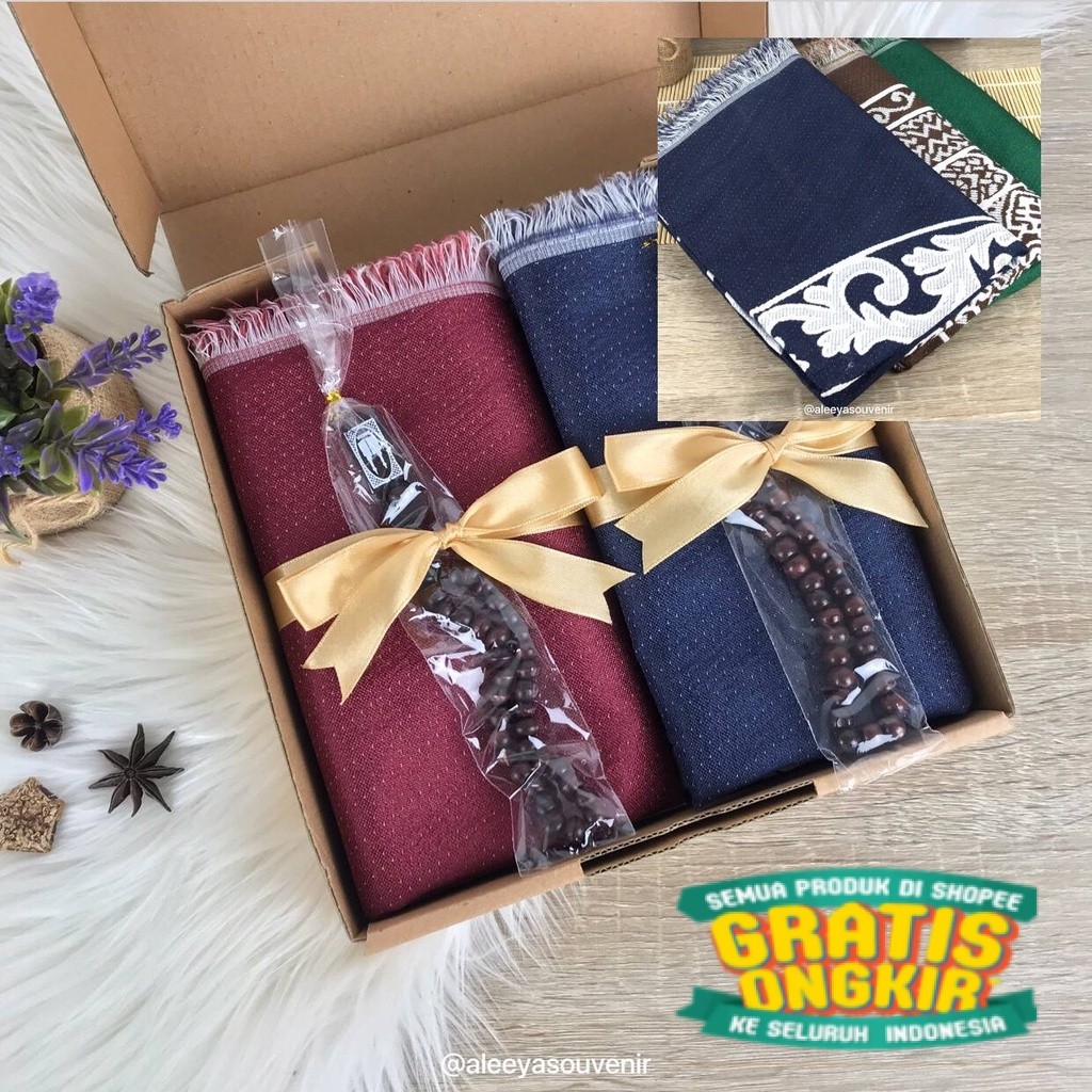 

Souvenir Sajadah Couple - Wedding Gift | Hampers Box Kado Pernikahan / Suvenir Pengajian Sofenir Sejadah Travel Hadiah Ulang Tahun | Hempers Ramadhan Paket Lebaran Parcel Idul Fitri/ New kado