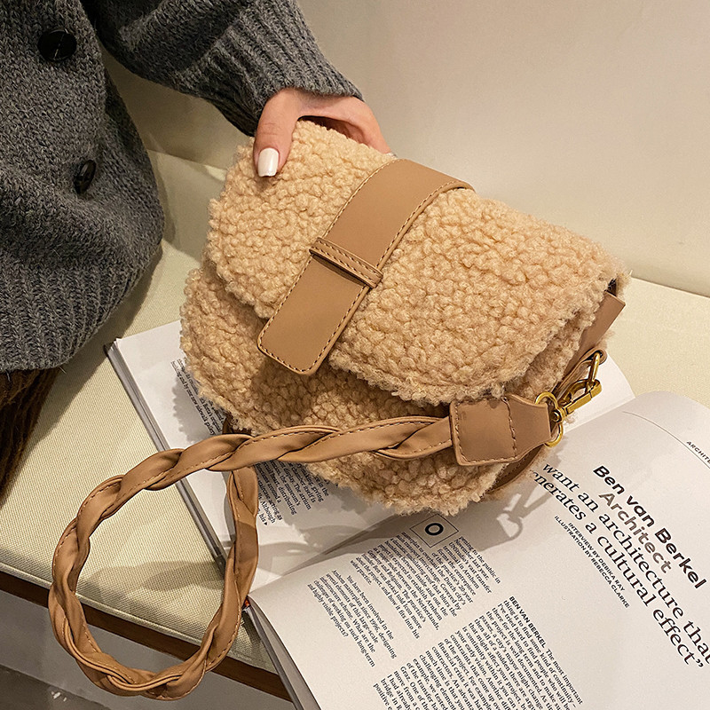 2023 Winter Women's Shoulder Bag Messenger Weave Strap Saddle Armpit Bag New High-quality Plush Fur 