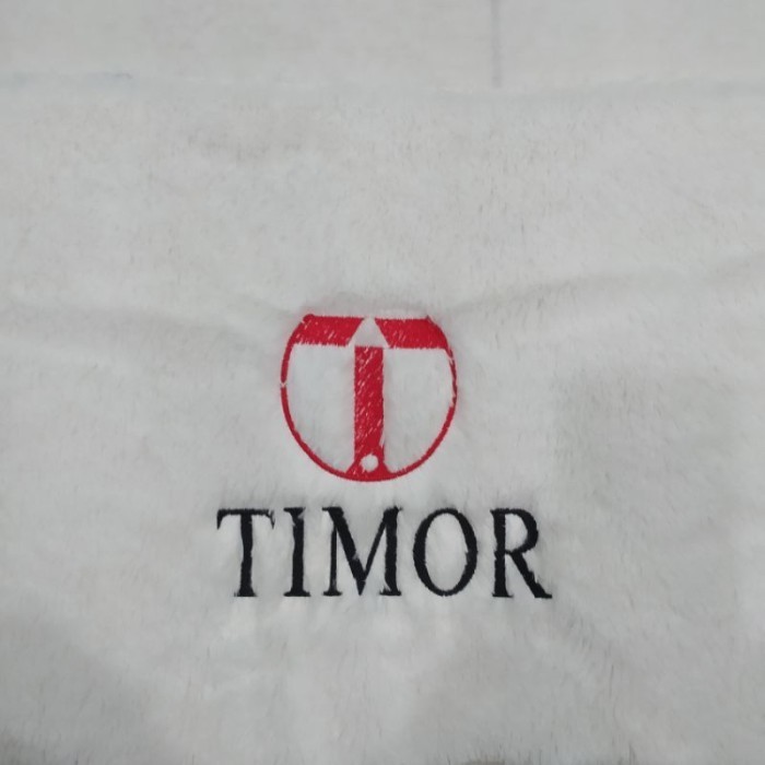 cover dashboard mobil NASIONAL TIMOR 2000-2023 bulu bordir 3D - pth FREE Tempat Tisu Bulu