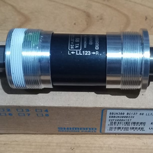 BB Bottom Bracket SHIMANO UN300 123 Sepeda MTB Balap 123MM