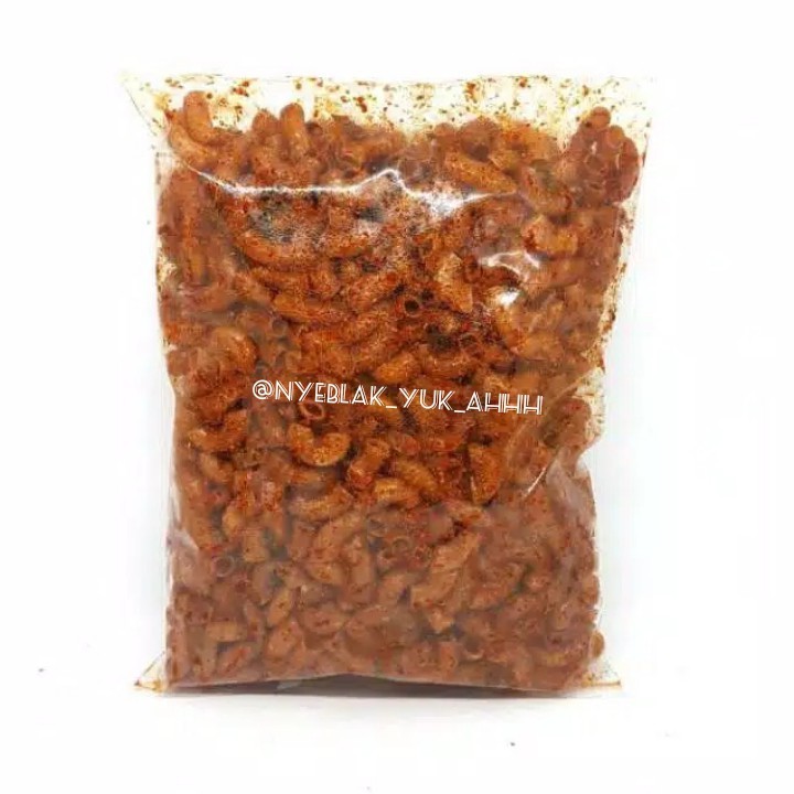 

Makaroni bantat makaroni bantet kriuk ekstra pedas daun jeruk 500 gram MEGA SNACK COD