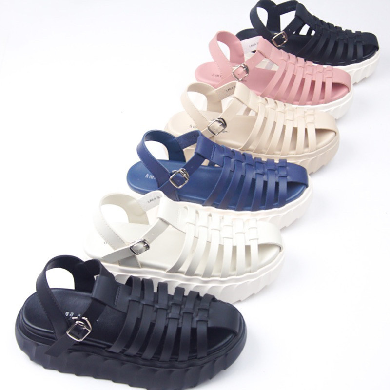 Aminda x Lia - Exclusive Article Laila Series