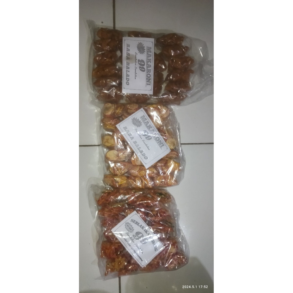 

Jajanan anak kerupuk basreng 10 pieces
