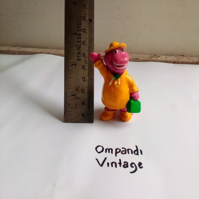 BB27 figure barney