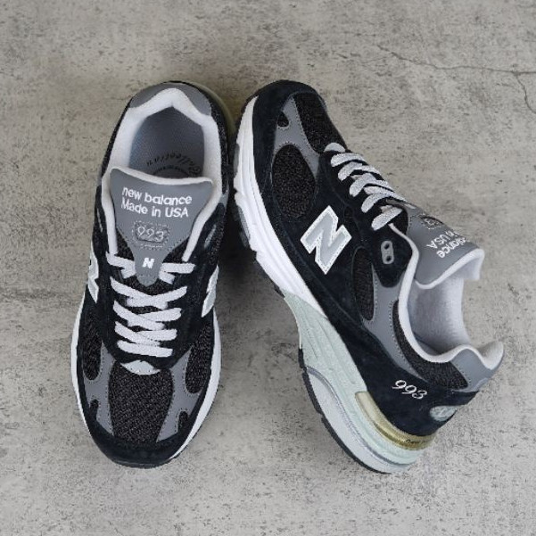 SEPATU NB NEW BALANCE 993 BLACK GREY BNIB Original