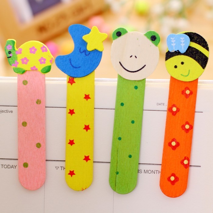 

Andma Pembatas buku kayu lucu bookmark