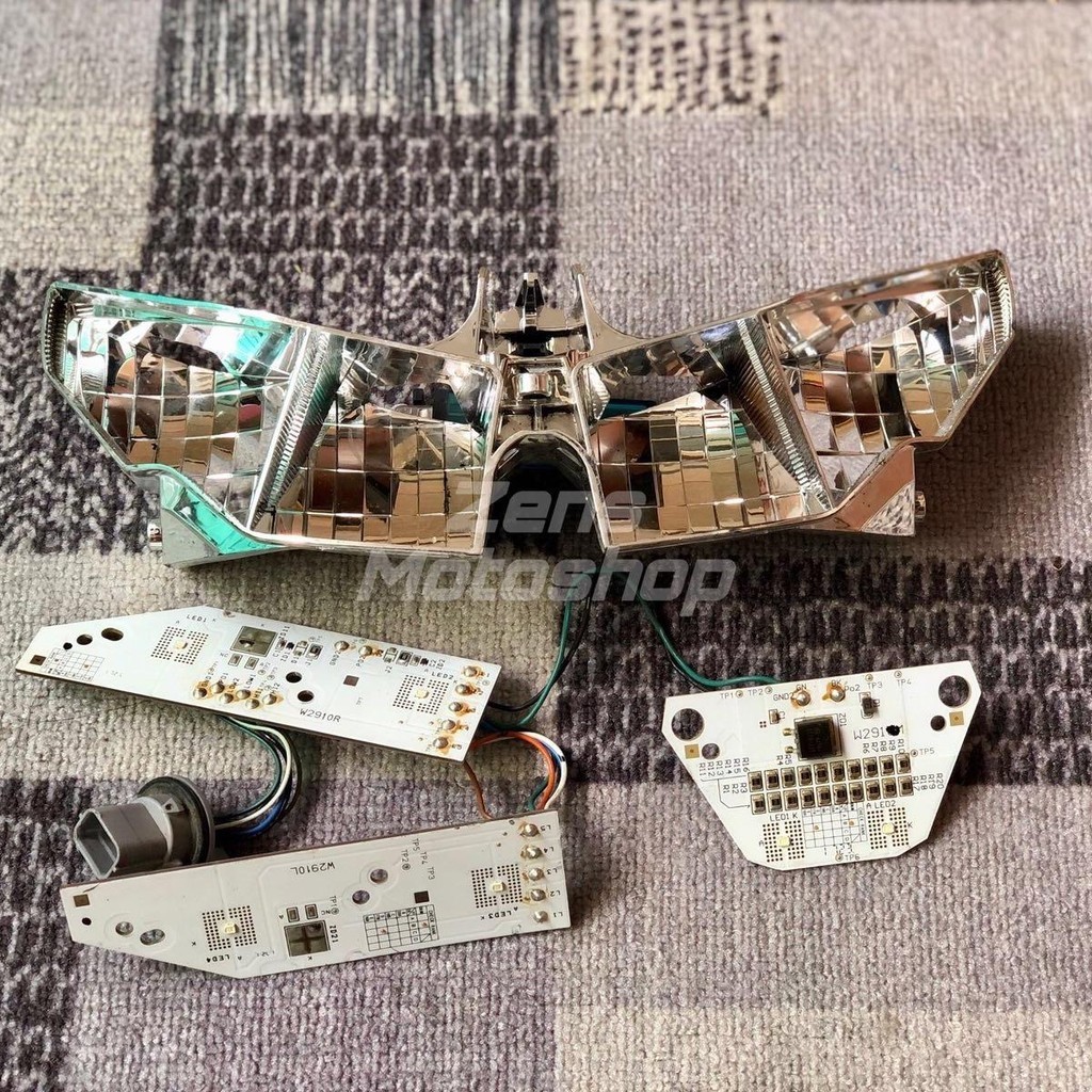 Reflektor Frame Chrome Lampu Depan Vario 125 150 Fi LED eSP 2015-2017 Original Copotan