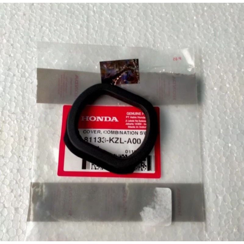 81133KZLA00 Karet Tutup Kunci Kontak Beat / Spacy Fi 2013 2014 2015 Original AHM Harga 1pc 81133 KZL