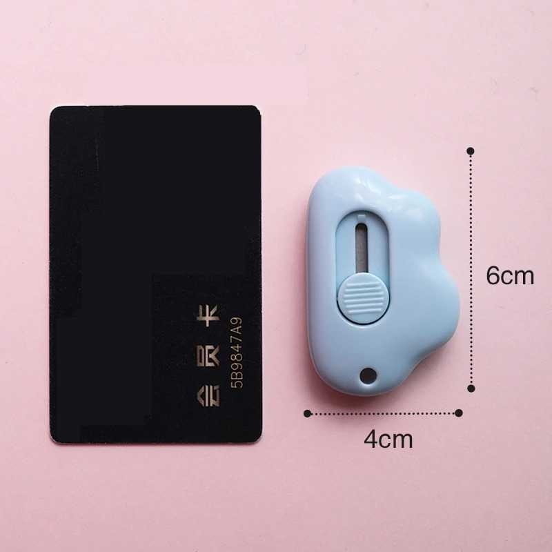 

PLGI Pisau Cutter Mini Pemotong Kertas Desain Cloud OL466D