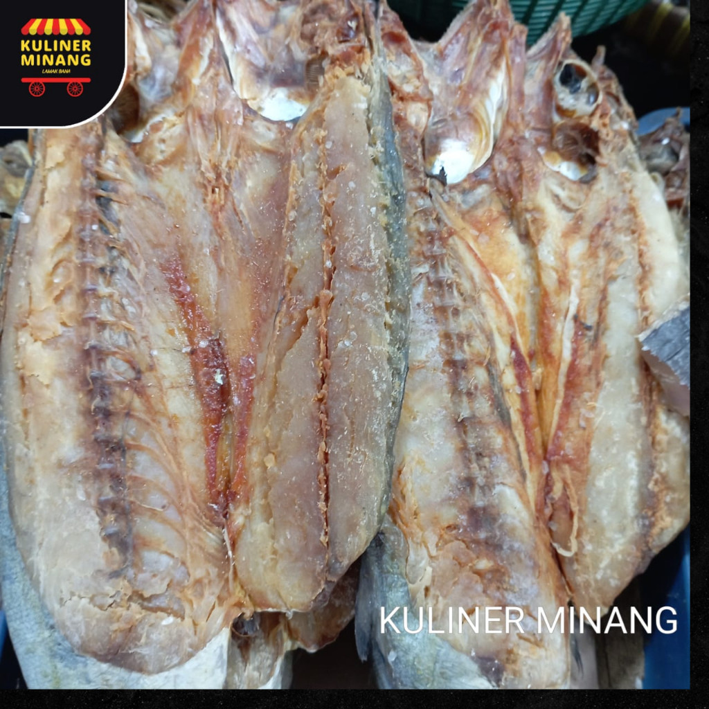 

Kuliner Minang Ikan Asin Besar Oleh Oleh Cemilan Makanan Khas Padang Jajanan Snack