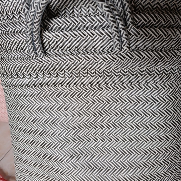 tas anyaman plastik with selang size XL