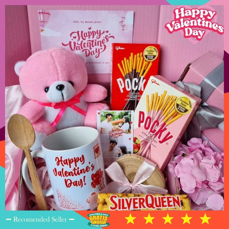 

Hampers Valentine Kreatif Murah keren BESOK KIRIM / Hampers Coklat Valentine / Kado Cewek Romantis / Valentine Gifbox Boneka Beruang ( ERLIN )