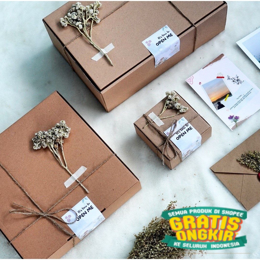 

HAMPERS GIFT BOX / gift box / hadiah box ulang tahun anniversary/ keluarga oleh oleh